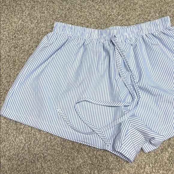 Blue & White Striped poplin Shorts cotton blend material with elastic waistband - Picture 5 of 8